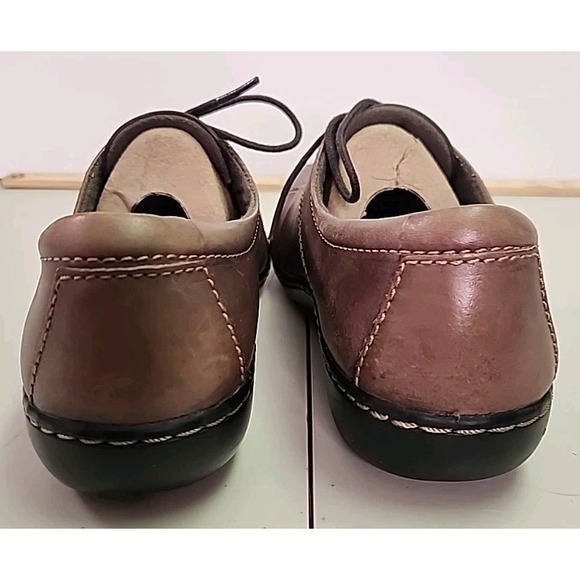Clarks Ashland Pearl Oxford Brown Leather Lace Up Size 8.5M Womens EUC 26102777 - Picture 3 of 7